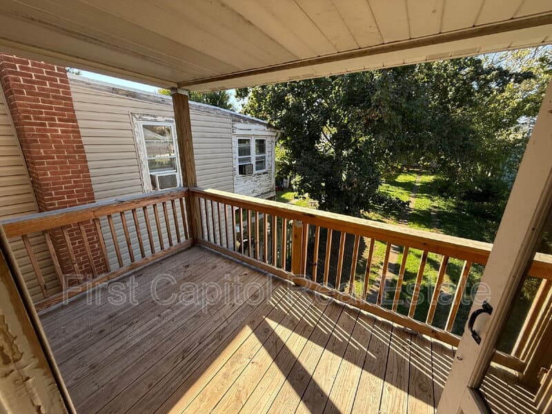 Hanover Condo: 532 Broadway