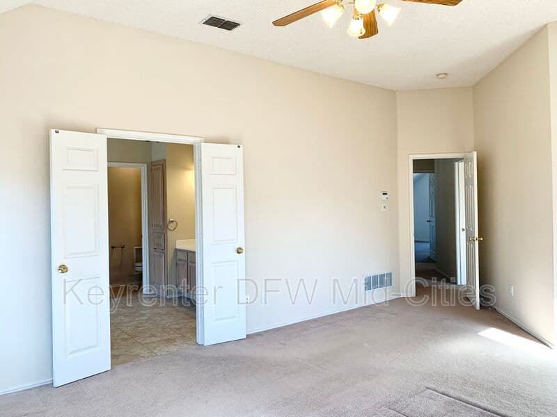 Plano House: 2320 Kittyhawk Drive