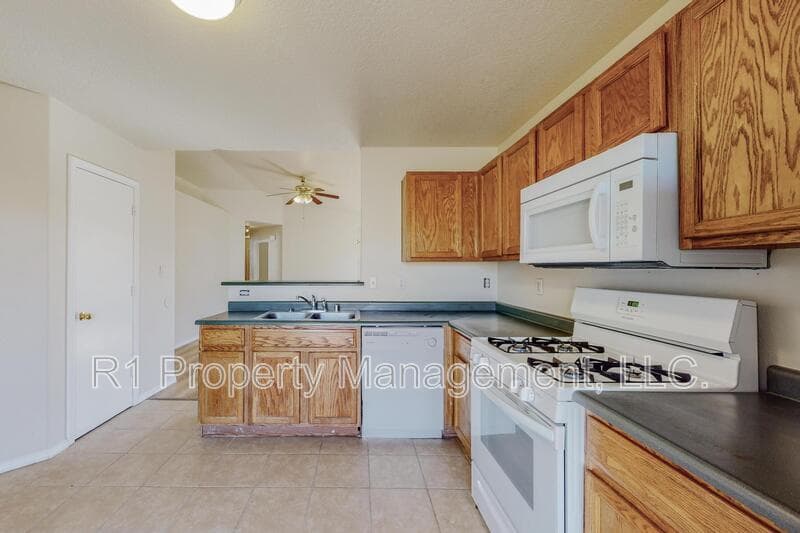 Rio Rancho House: 3473 Martin Meadows Drive Northeast