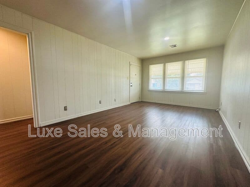 Oklahoma City House: 3228 S. Clegern St