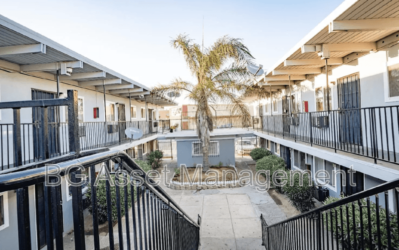 Sacramento Condo: 714 Darina Avenue