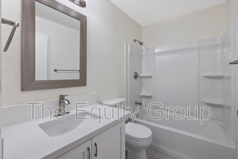 Visalia House: 3515 W Campus Ave -1