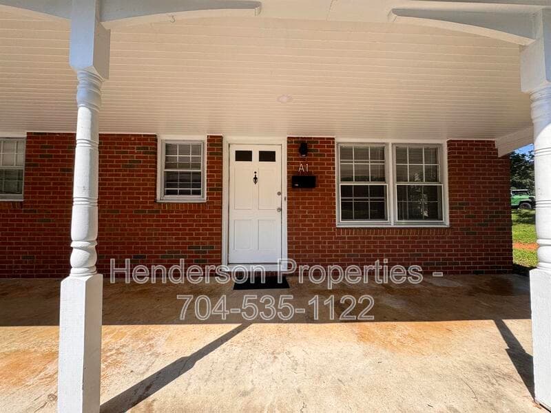 Statesville Condo: 642 E. Broad Street