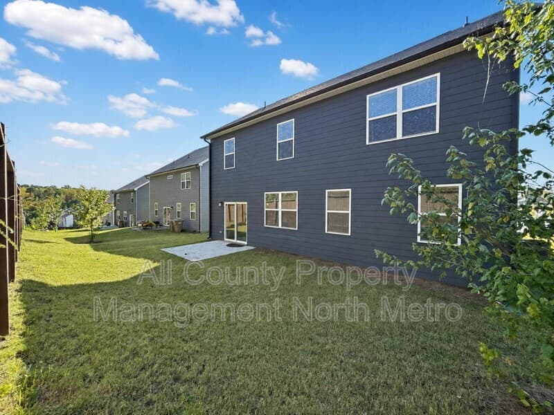 Dawsonville House: 185 Springwood Lane