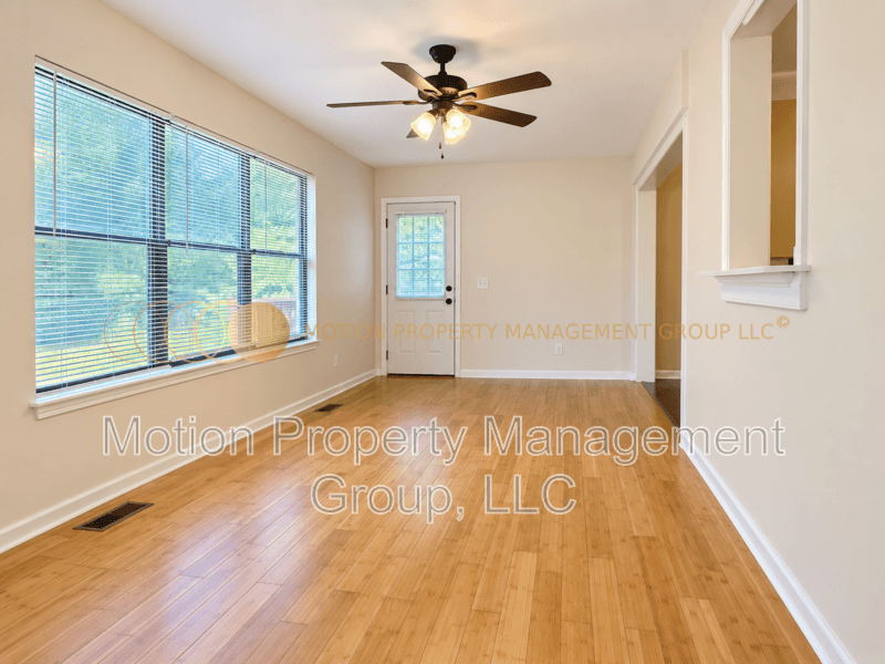 Cleveland House: 1205 Fairway Dr SW