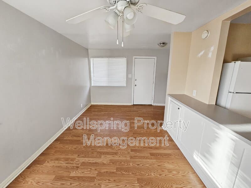 Ridgecrest Condo: 137 S Richmond B