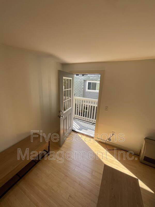 Burlington Condo: 133 Elmwood Avenue - 4