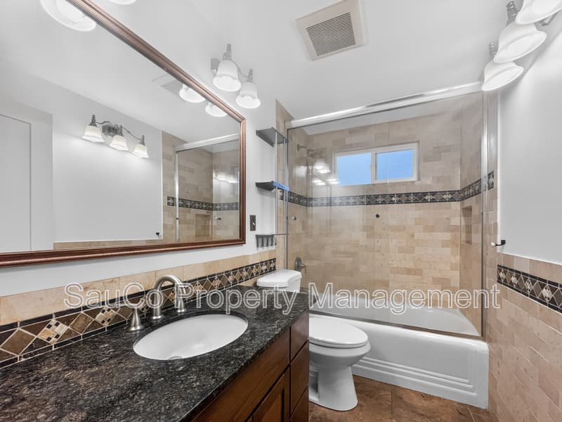 West Linn House: 2312 5th Avenue