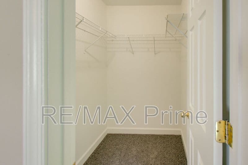 Norfolk House: 816 B Avenue
