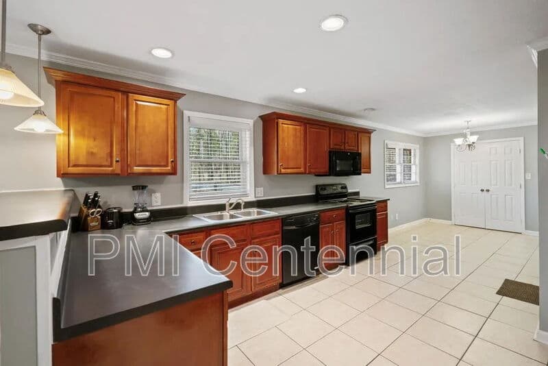 Austell House: 6991 Factory Shoals Road Southwest