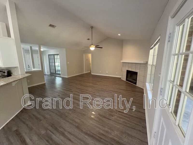 Milton House: 6464 Outer Drive