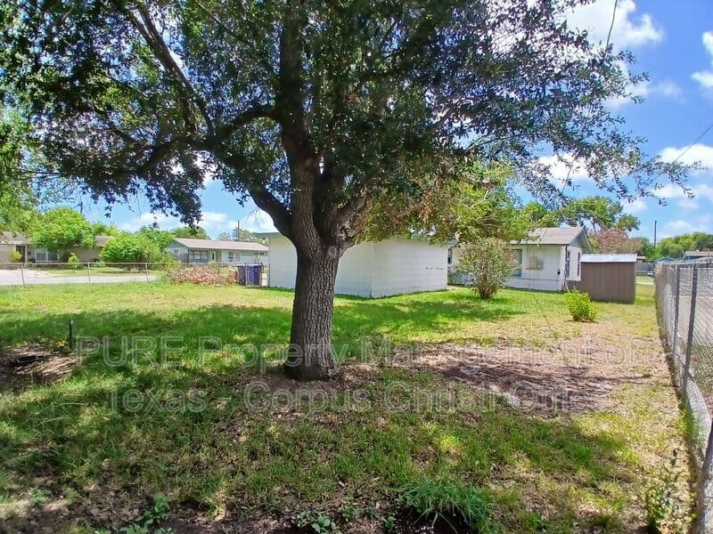 Corpus Christi House: 4701 Prinston Dr