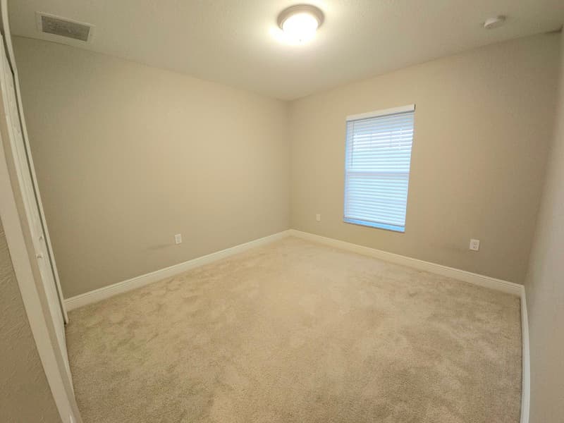 Ocala House: 106 Marion Oaks Pass