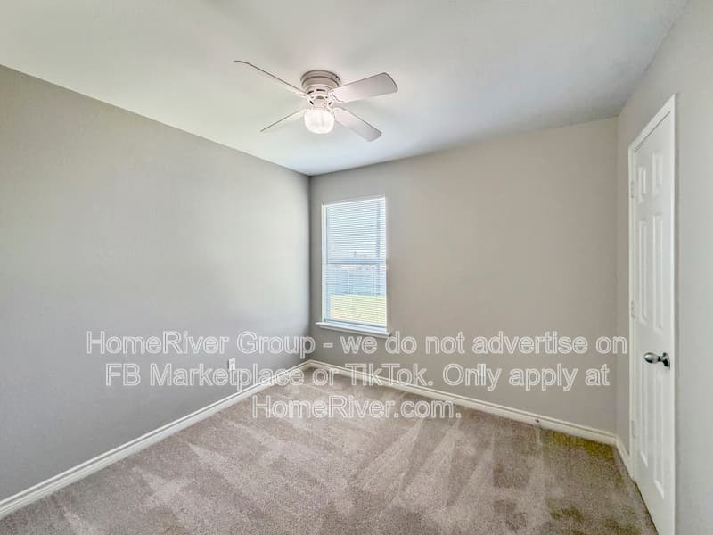 Anna House: 313 Charleston Dr