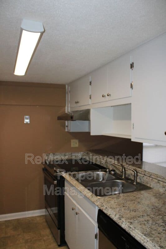 Augusta House: 2248 Winston Way