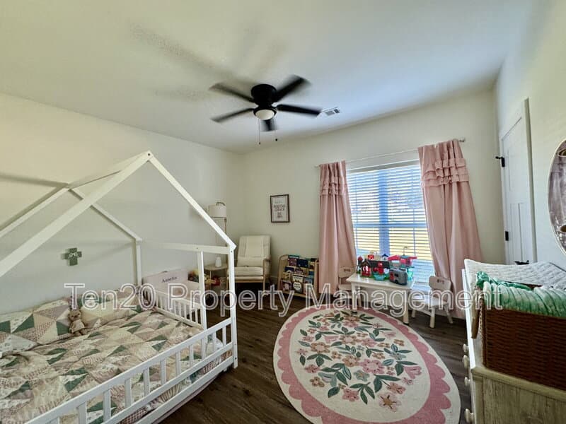 Phenix City House: 3405 South Seale Road