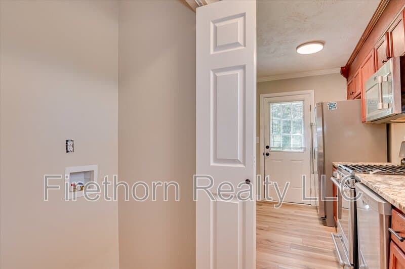 Augusta House: 2833 Glenn Hills Circle