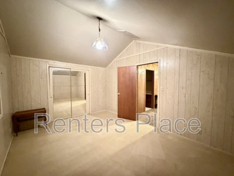 Tulsa House: 8166 South Elwood Avenue