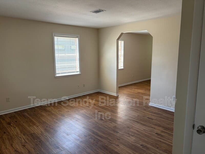 Pensacola House: 204 Brandywine Road