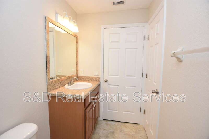 Lakeland House: 5029 1st St. SE