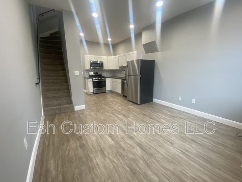 Lancaster Condo: 1 Hoffman Terrace - 5
