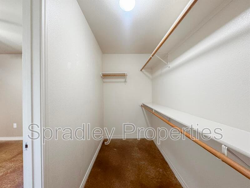 Belton Condo: 1576 Brady Way