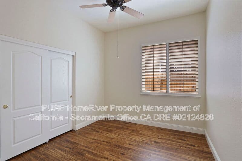 Gold River House: 12020 Gold Pointe Lane