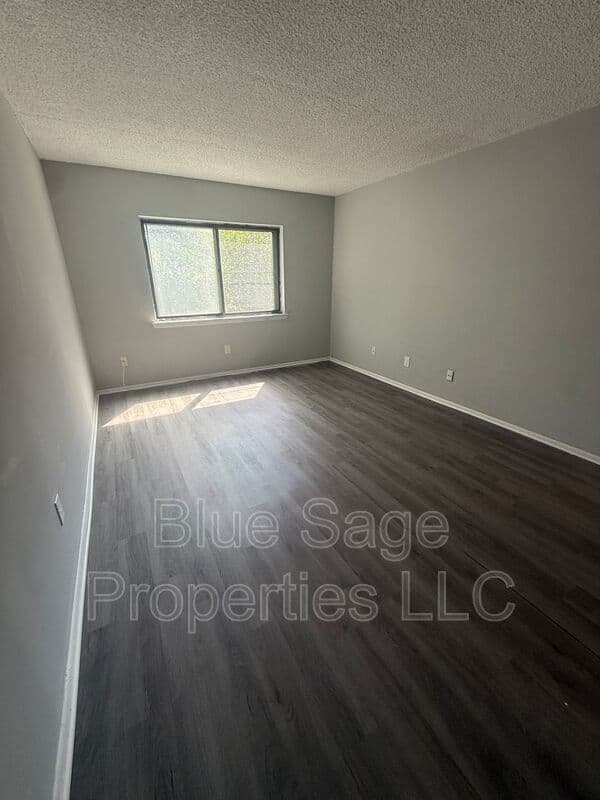 Wallingford Condo: 722A Putnam Blvd