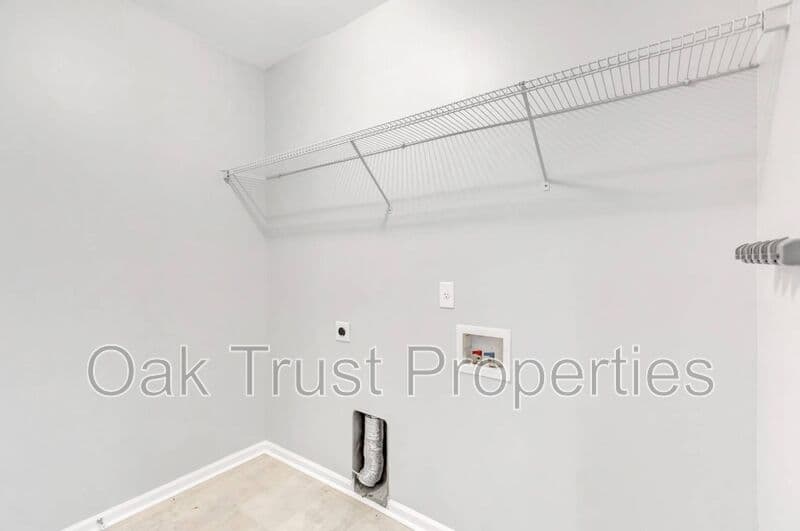 Moncks Corner House: 524 Evening Shade Dr