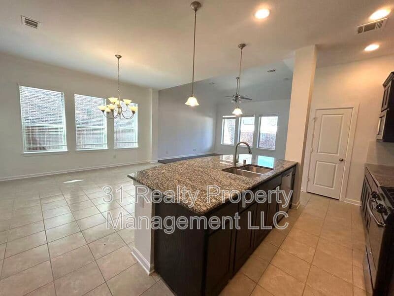 Richardson House: 1134 Alpine Dr