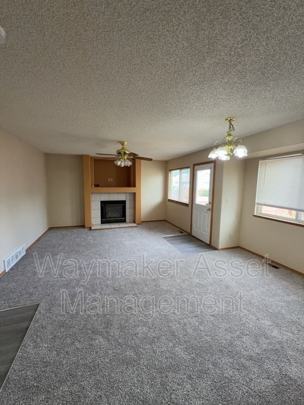 Fountain House: 2123 Fairweather Way