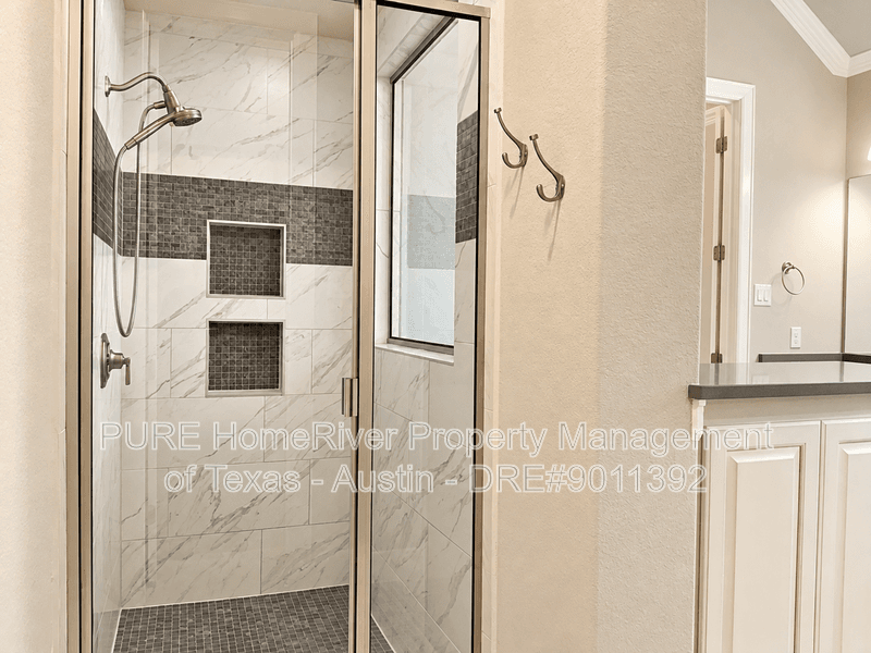 Leander House: 2416 Belen Dr