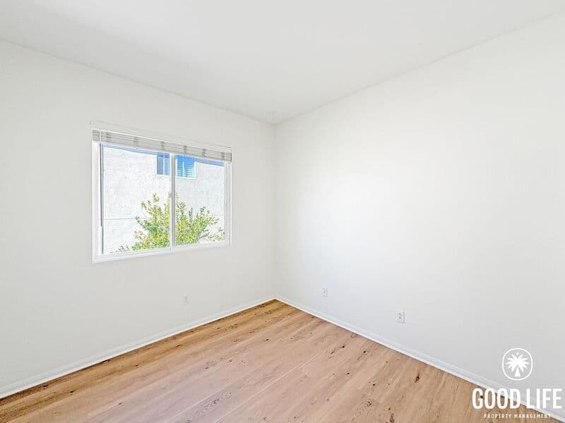 Poway House: 12229 Juniper Way