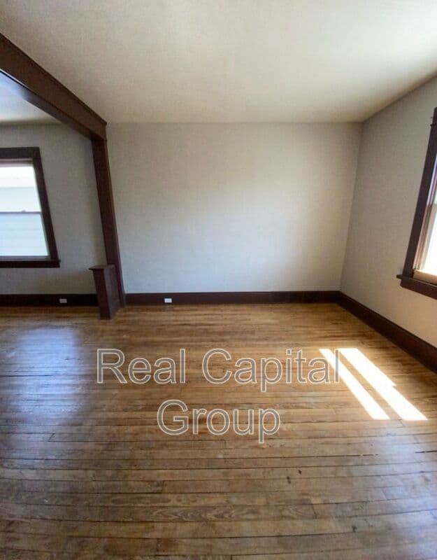 Buffalo Condo: 102 Macamley St