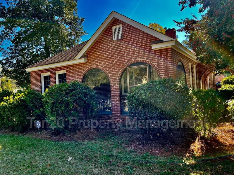 Phenix City House: 1720 19th Avenue