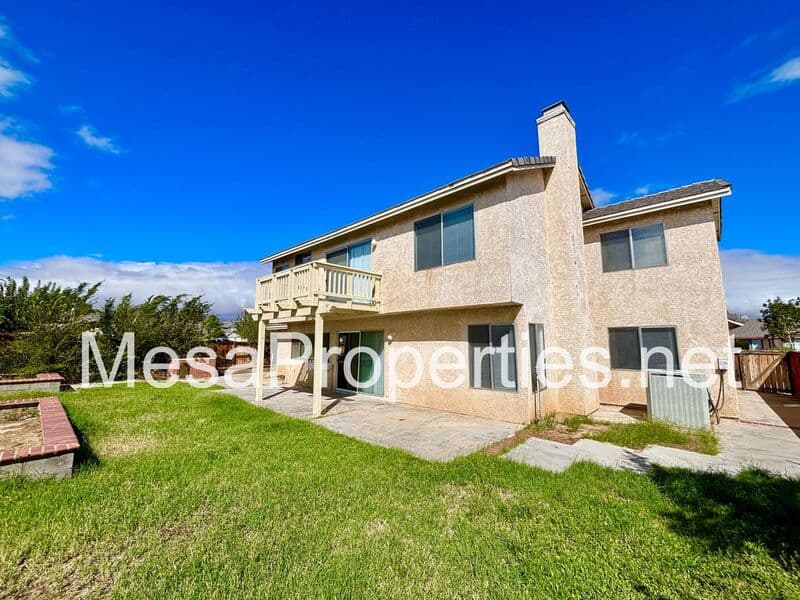 Victorville House: 14581 King Canyon