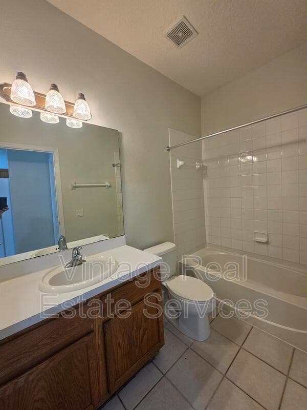 Gibsonton House: 6731 Lake Rochester Ln