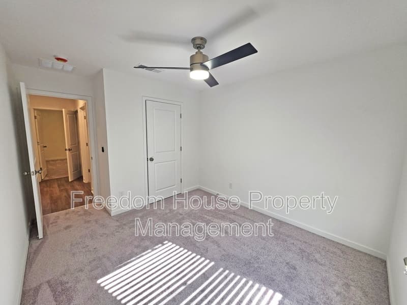 Pahrump House: 766 Makenna Rain Drive
