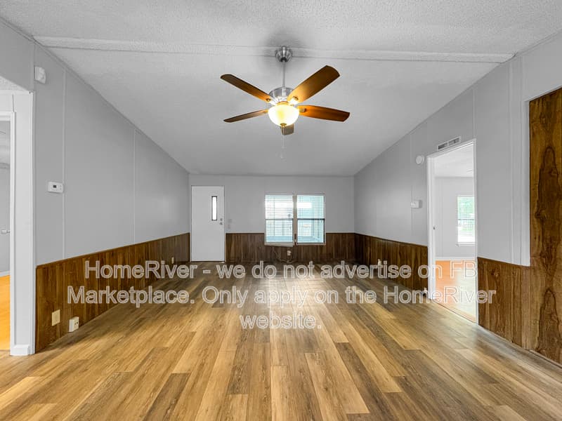Jacksonville House: 7531 Covewood Dr