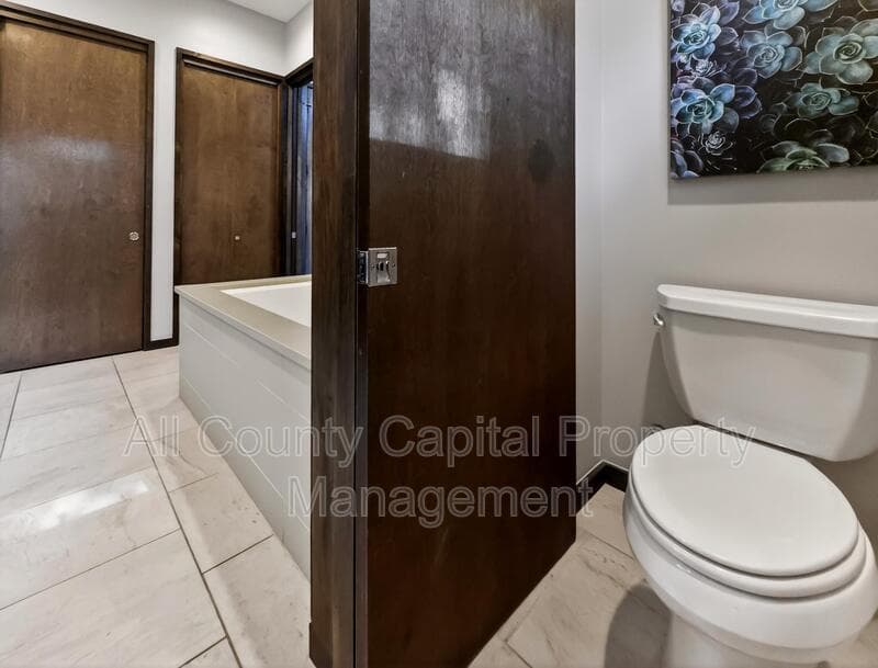 Spicewood House: 2113 Barbaro Way Unit 17