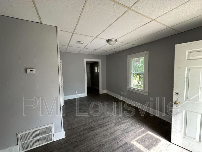 Louisville House: 3605 Larkwood Ave