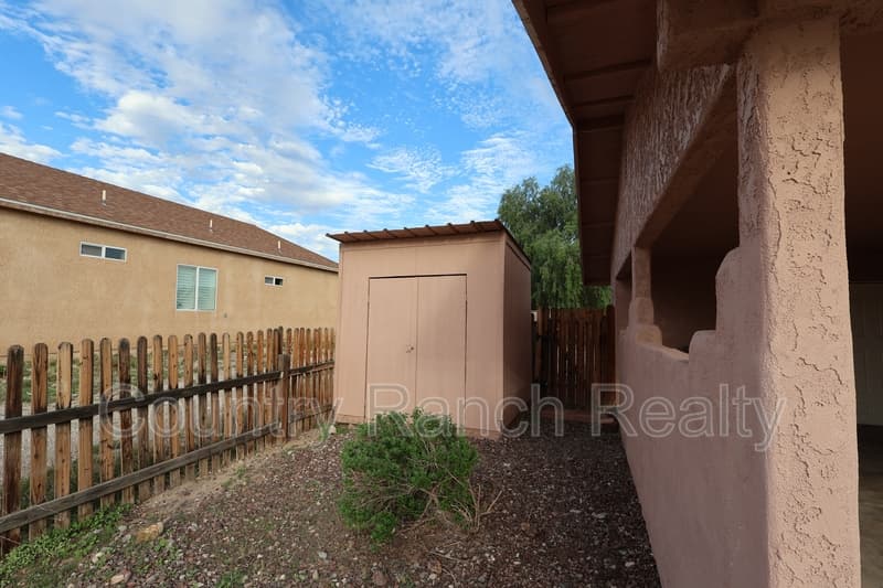 Fort Mohave House: 4274 El Toro Drive