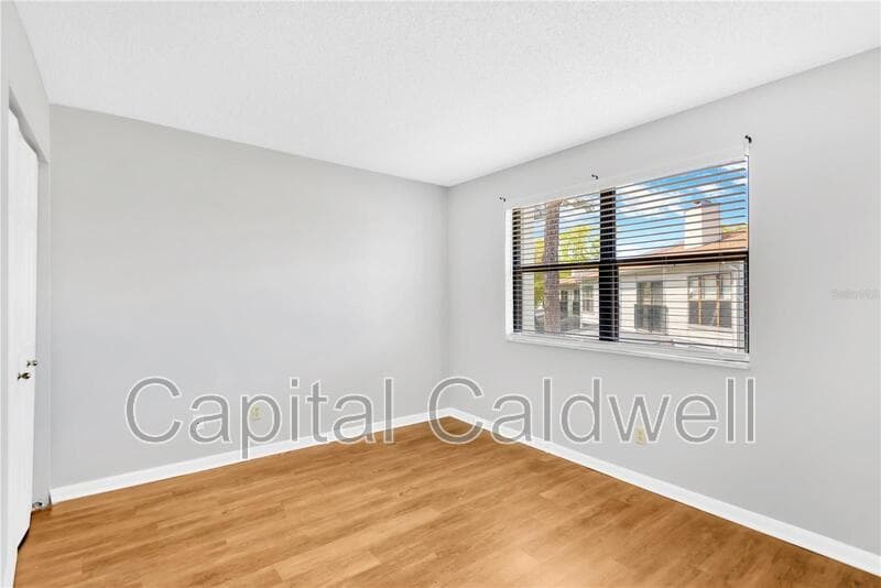 Clearwater Condo: 1900 Pelican Landing Blvd