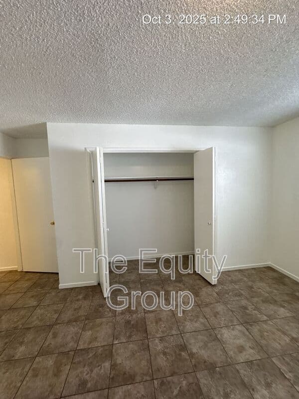 Visalia House: 2724 South Sallee Ct