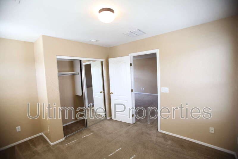 Glendale House: 6376 W Ruth Ave
