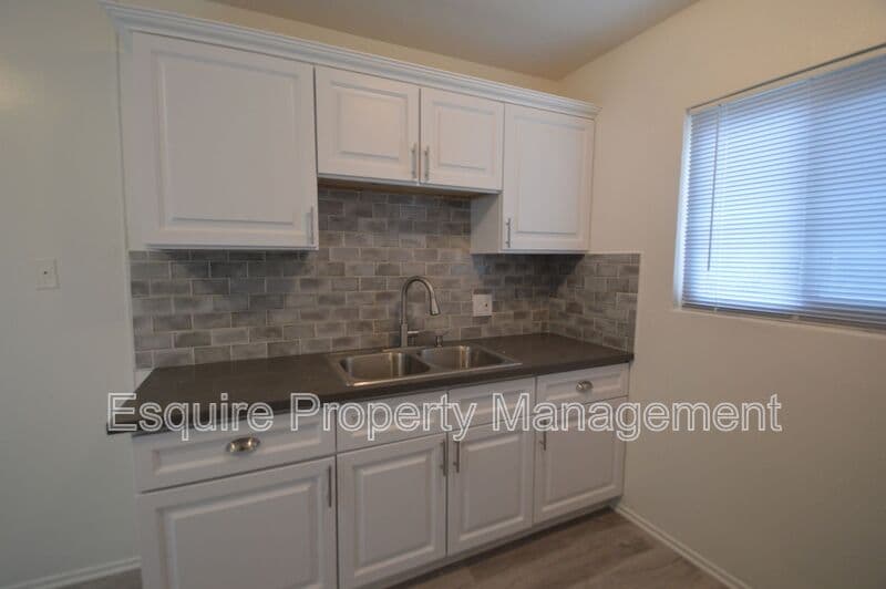 OXNARD Condo: 640 W. CHANNEL ISLANDS BLVD