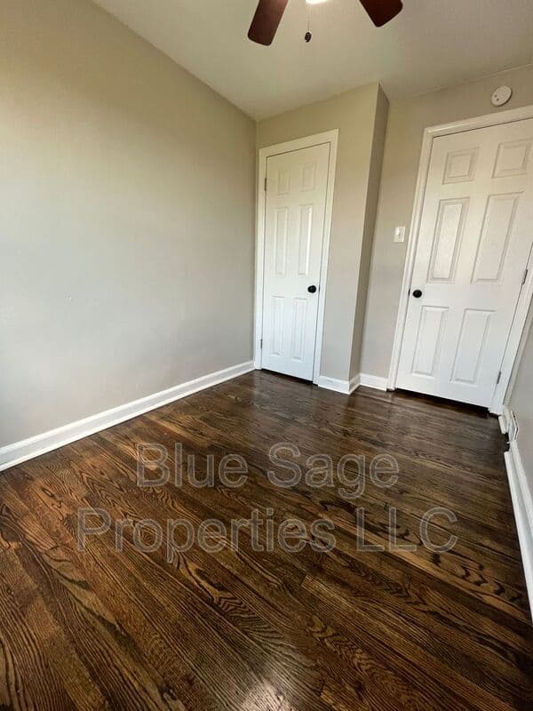 Crum Lynne Townhome: 1220 Lawrence Ave