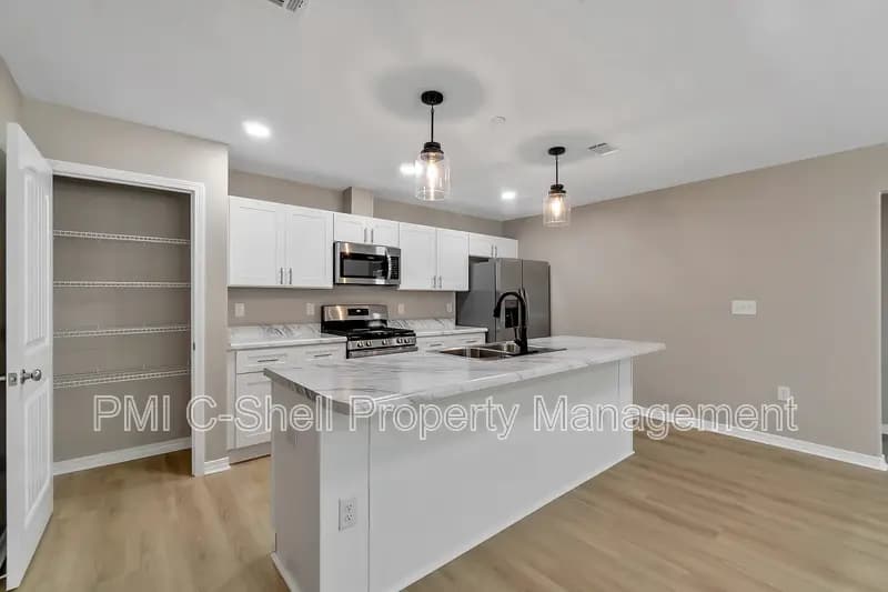 Pensacola Condo: 50 Fulton Ave B