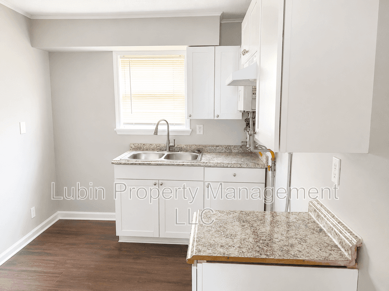 Memphis House: 2358 Zanone Ave