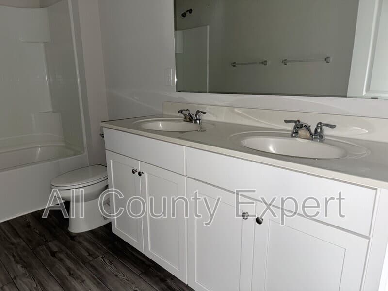 Braselton House: 122 Osprey Overlook Dr